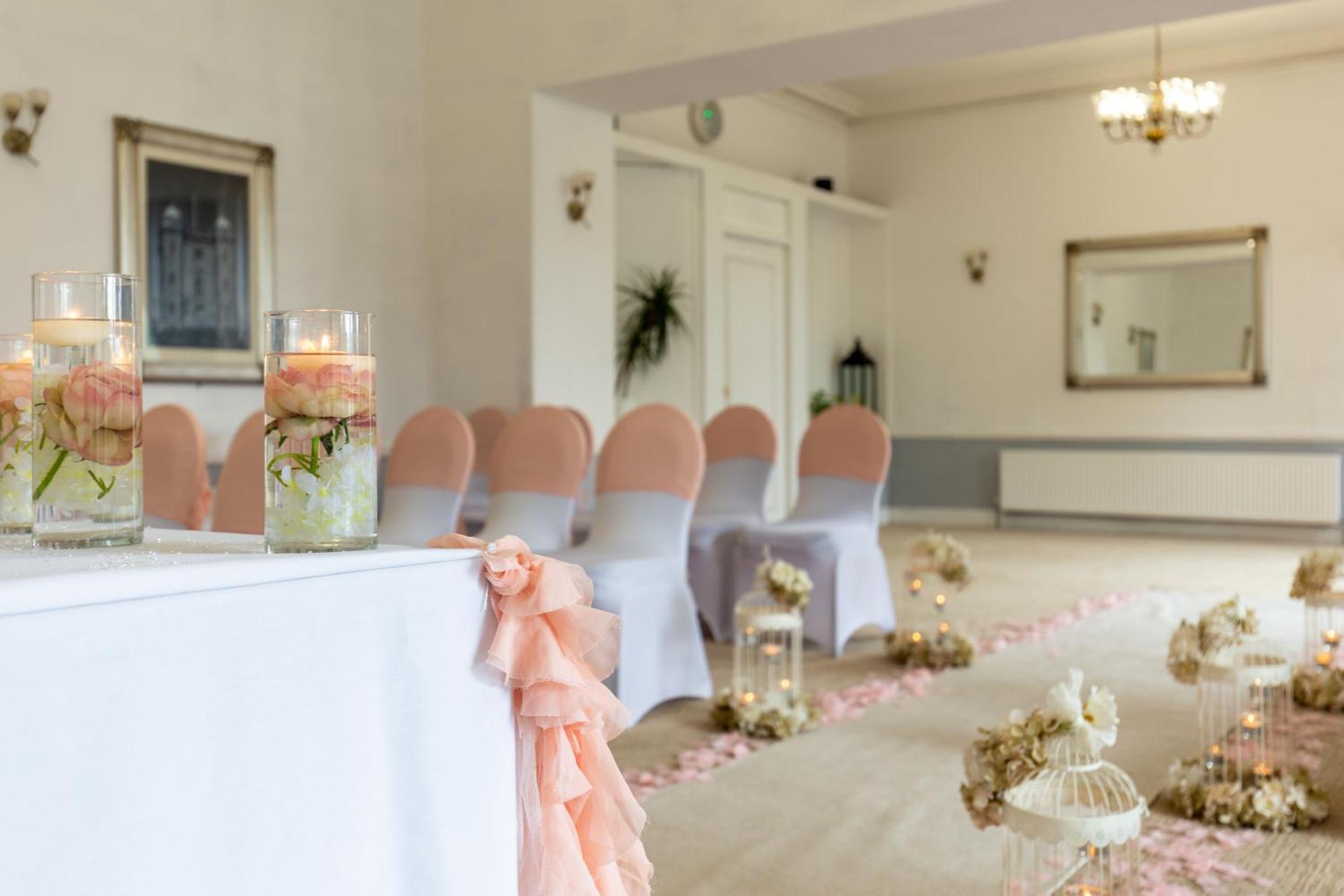 Alma Lodge Hotel Stockport Dış mekan fotoğraf